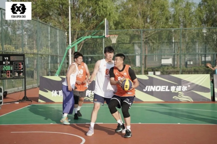 众睿矿山夺FIBA Open 3×3杭锦旗站男子组冠军 草根队青少年组登顶 众睿矿山夺FIBA Open 3×3杭锦旗站男子组冠军 草根队青少年组登顶