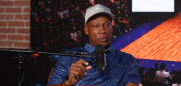 拜伦·斯科特：湖人新老板买队只为消遣 称其根本不懂篮球